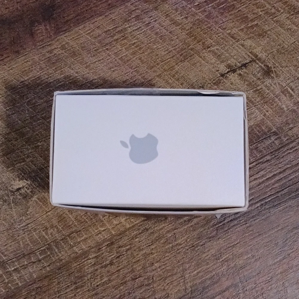 APPLE TV🍎NIB🖤 - Picture 3 of 6